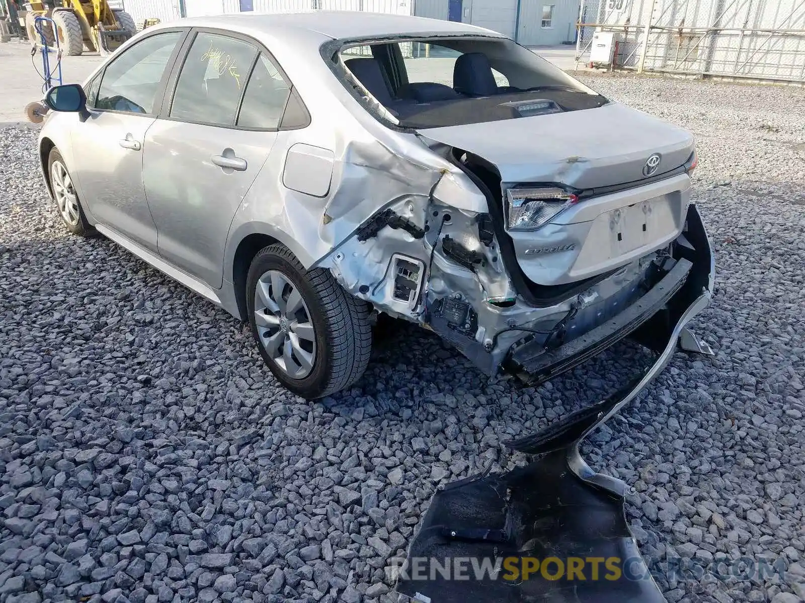 3 Photograph of a damaged car 5YFBPRBE9LP014880 TOYOTA COROLLA 2020