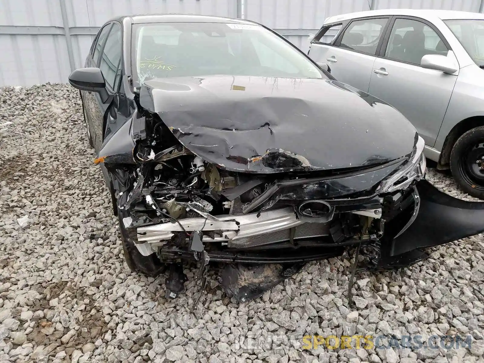 9 Photograph of a damaged car 5YFBPRBE9LP016225 TOYOTA COROLLA 2020