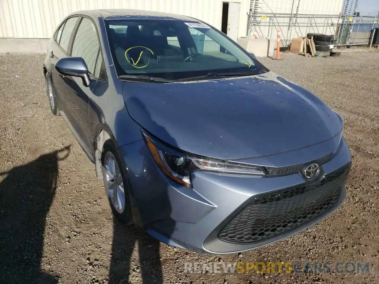 1 Photograph of a damaged car 5YFBPRBE9LP093029 TOYOTA COROLLA 2020