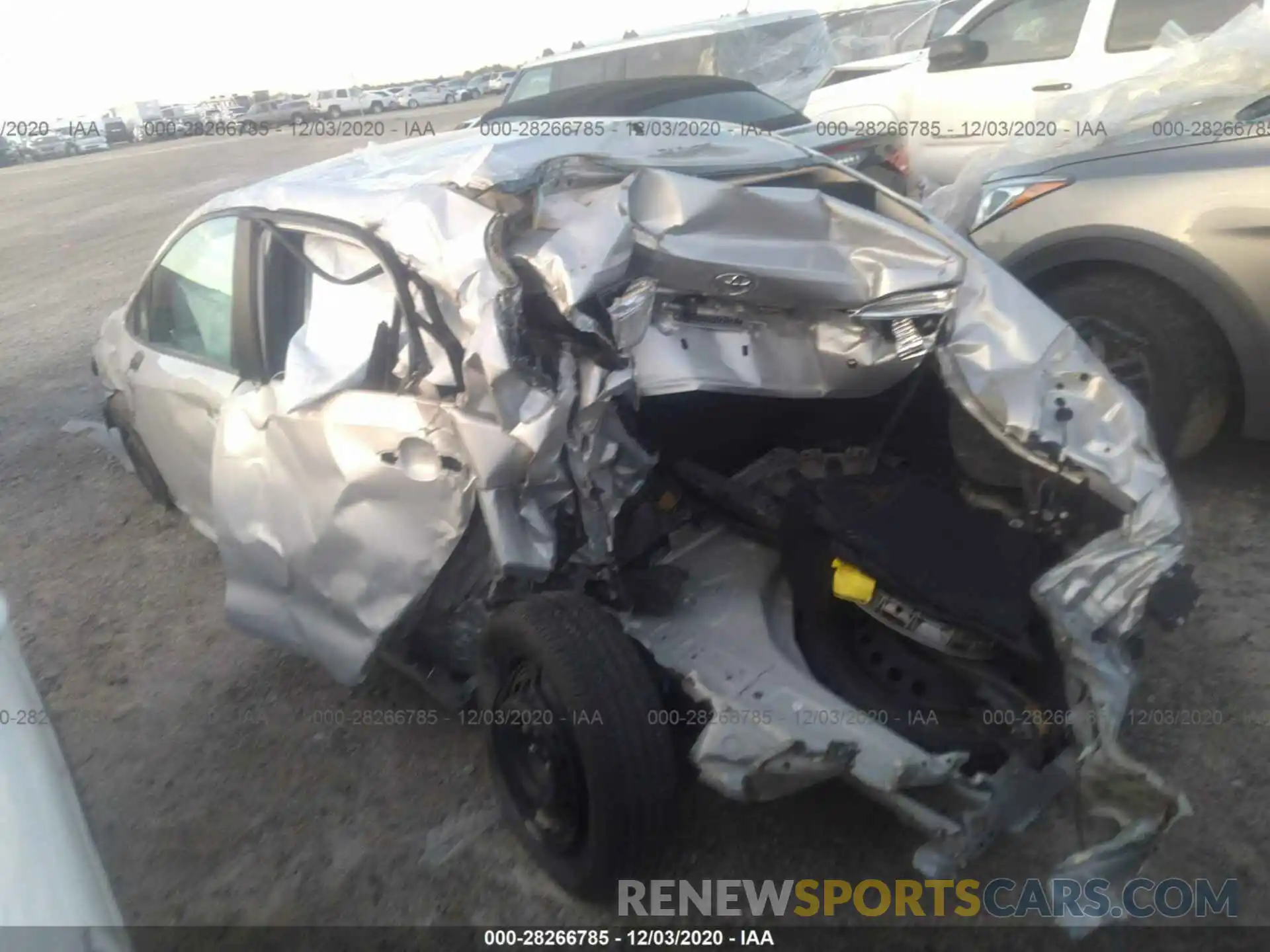 3 Фотография поврежденного автомобиля 5YFDPRAE0LP042741 TOYOTA COROLLA 2020