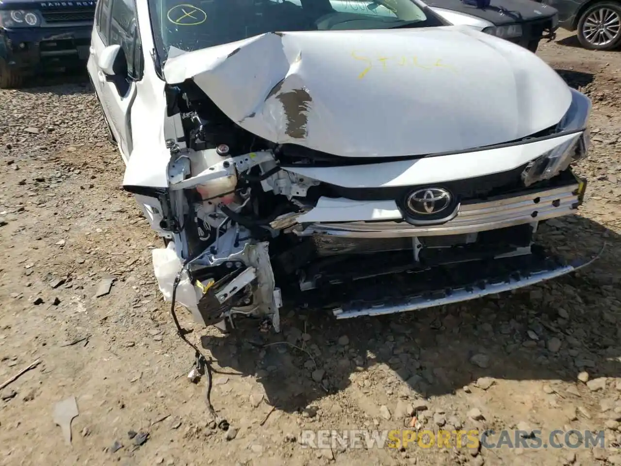 9 Photograph of a damaged car 5YFDPRAE0LP044621 TOYOTA COROLLA 2020