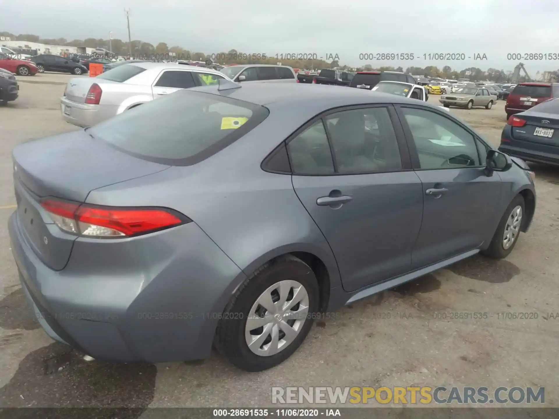 4 Photograph of a damaged car 5YFDPRAE0LP055070 TOYOTA COROLLA 2020