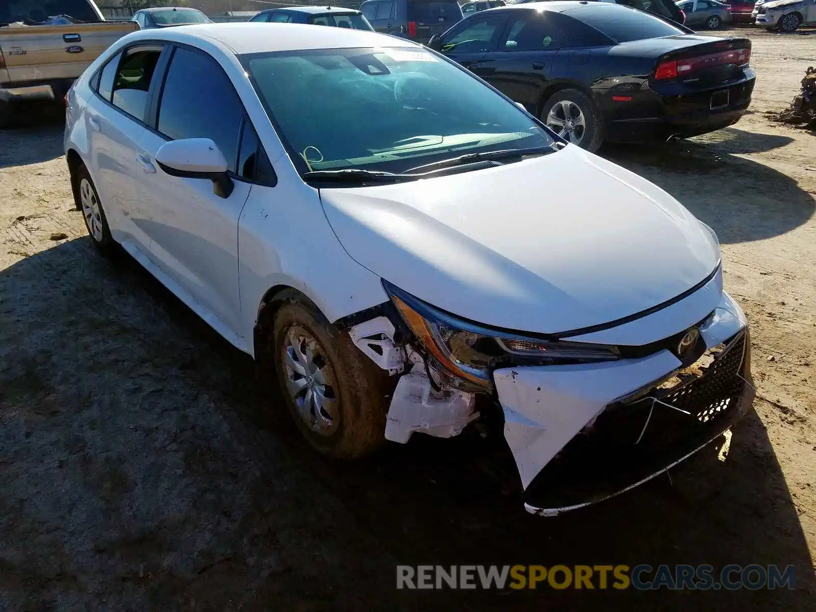 1 Photograph of a damaged car 5YFDPRAE0LP068725 TOYOTA COROLLA 2020