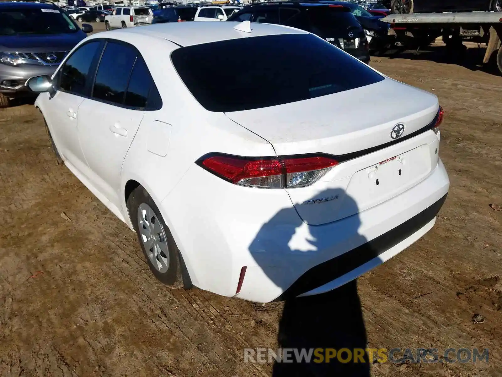 3 Photograph of a damaged car 5YFDPRAE0LP068725 TOYOTA COROLLA 2020