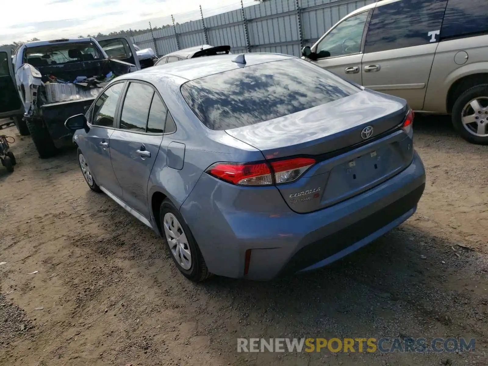 3 Photograph of a damaged car 5YFDPRAE0LP103571 TOYOTA COROLLA 2020