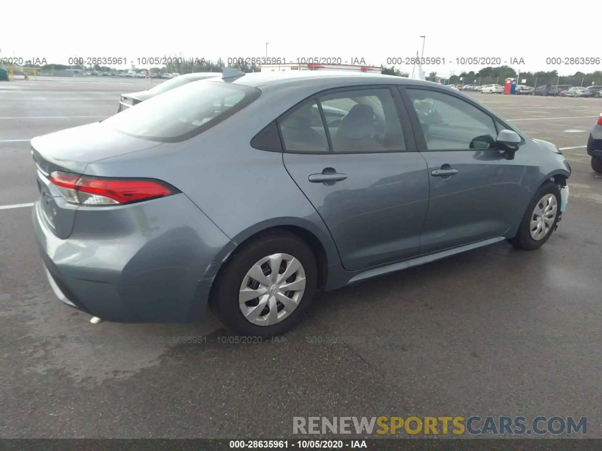 4 Photograph of a damaged car 5YFDPRAE0LP110603 TOYOTA COROLLA 2020