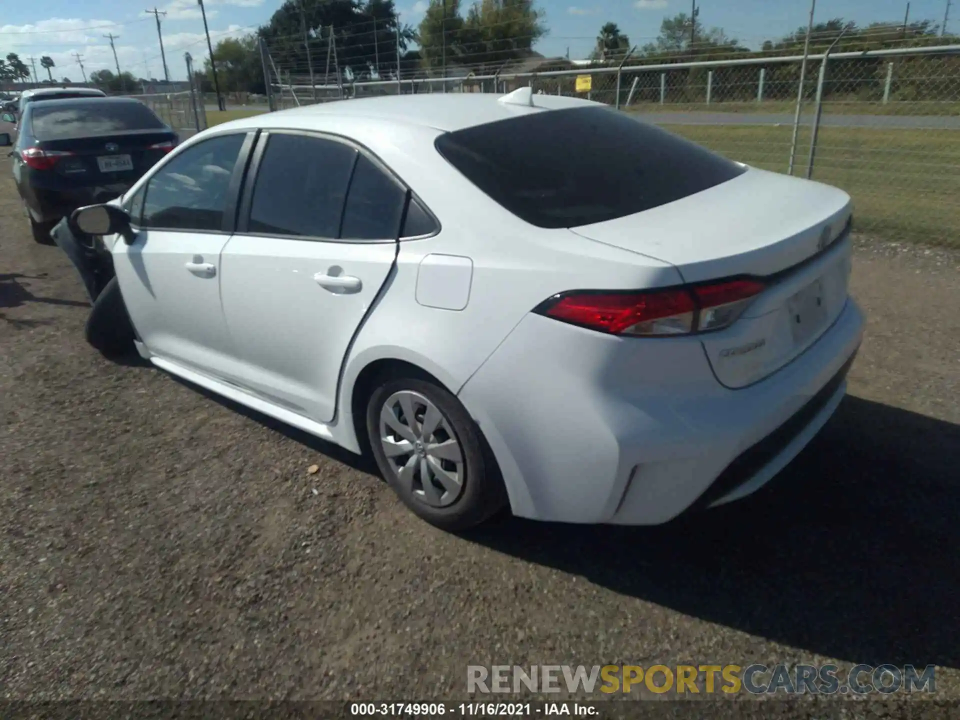 3 Photograph of a damaged car 5YFDPRAE0LP110858 TOYOTA COROLLA 2020