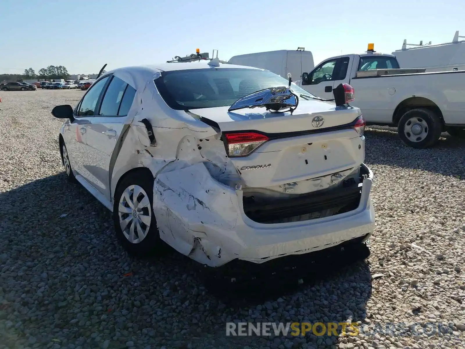 3 Photograph of a damaged car 5YFDPRAE0LP111217 TOYOTA COROLLA 2020