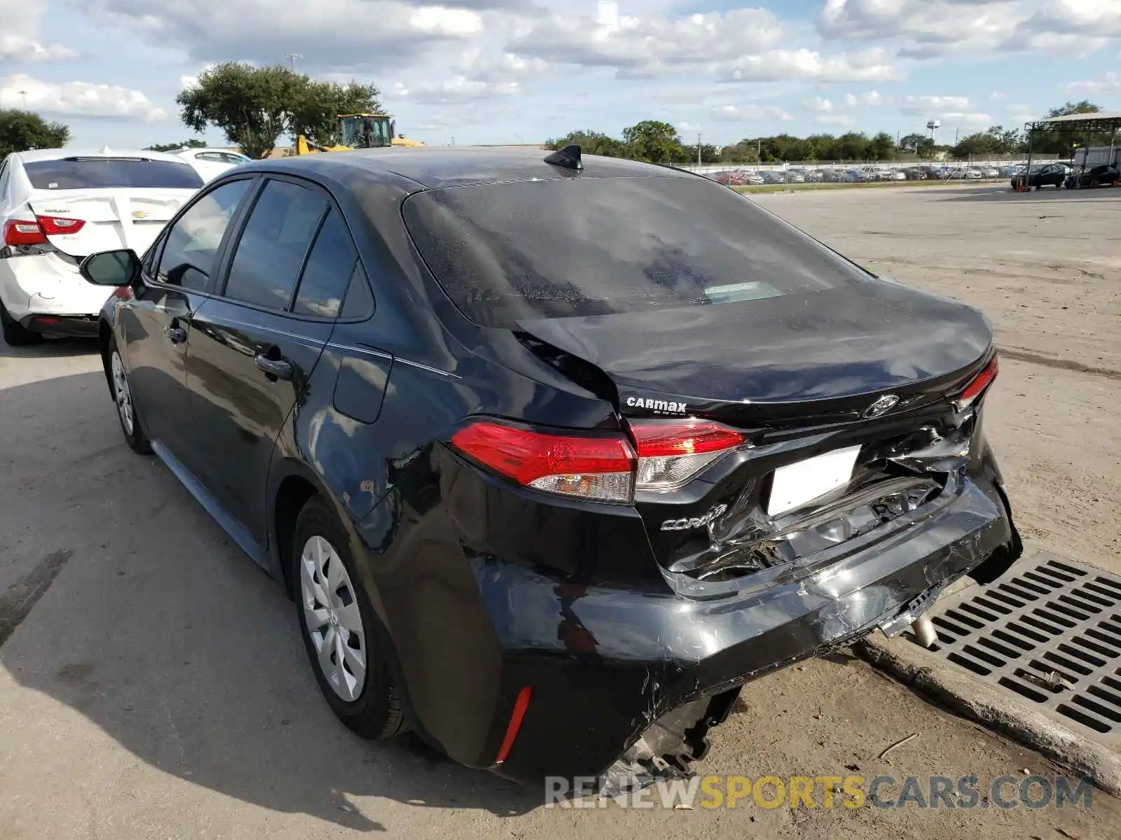 3 Photograph of a damaged car 5YFDPRAE0LP112884 TOYOTA COROLLA 2020