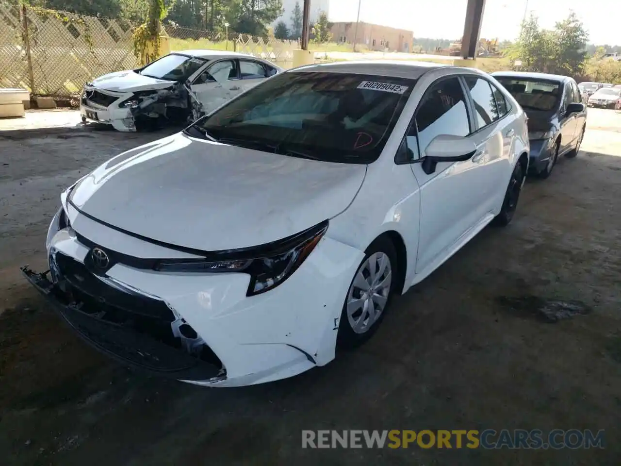 2 Photograph of a damaged car 5YFDPRAE0LP129488 TOYOTA COROLLA 2020