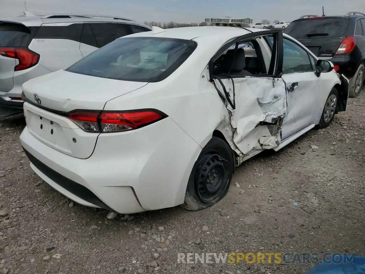 3 Photograph of a damaged car 5YFDPRAE1LP020554 TOYOTA COROLLA 2020