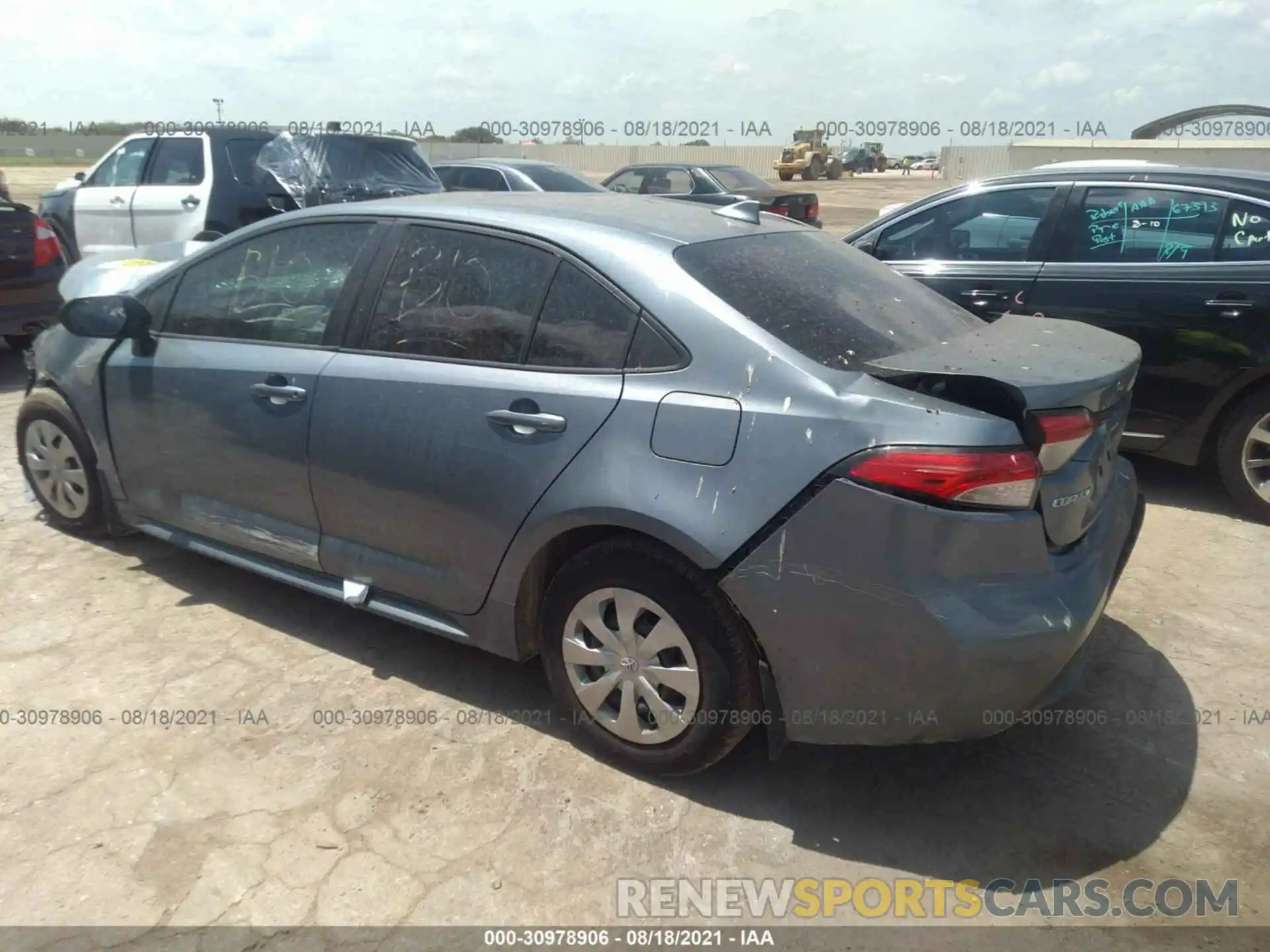 3 Photograph of a damaged car 5YFDPRAE1LP025172 TOYOTA COROLLA 2020