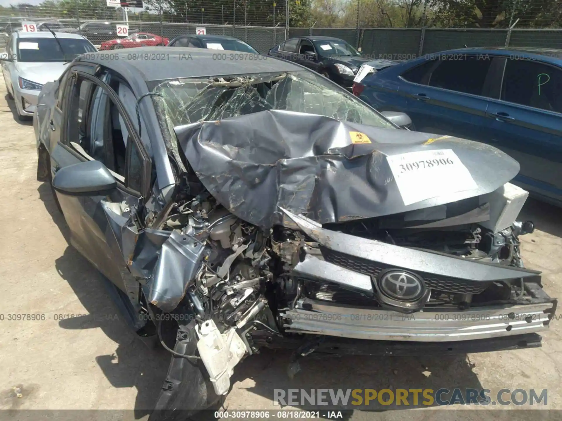 6 Photograph of a damaged car 5YFDPRAE1LP025172 TOYOTA COROLLA 2020