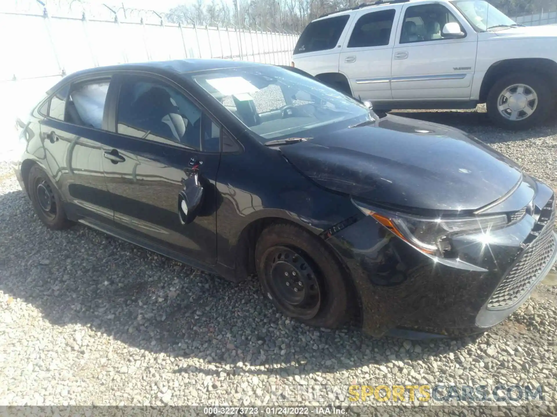 1 Photograph of a damaged car 5YFDPRAE1LP071262 TOYOTA COROLLA 2020