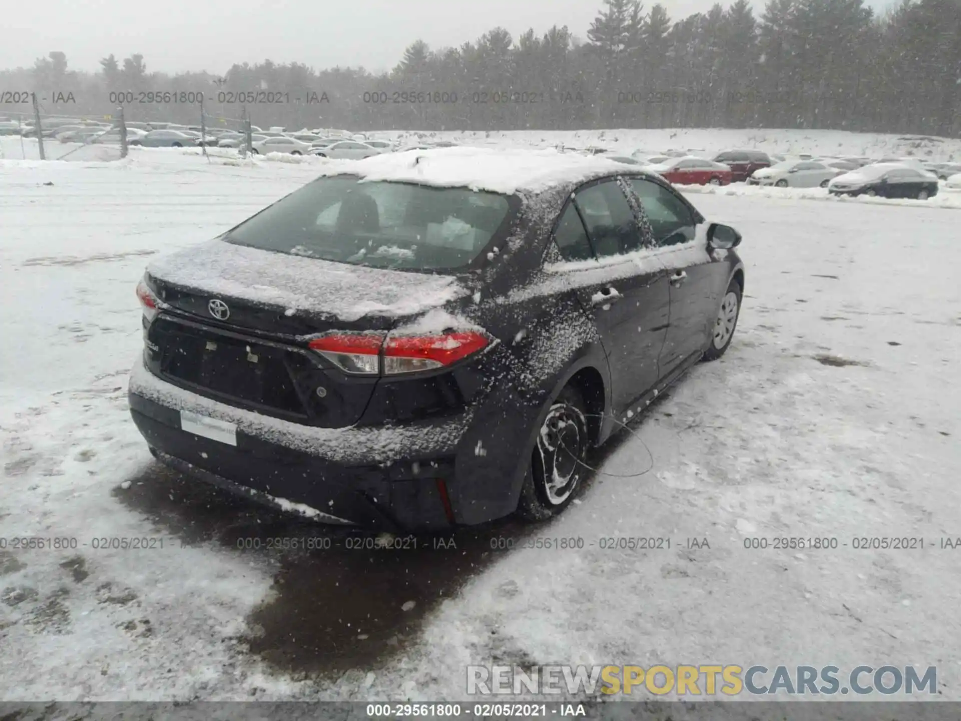 4 Photograph of a damaged car 5YFDPRAE1LP094976 TOYOTA COROLLA 2020