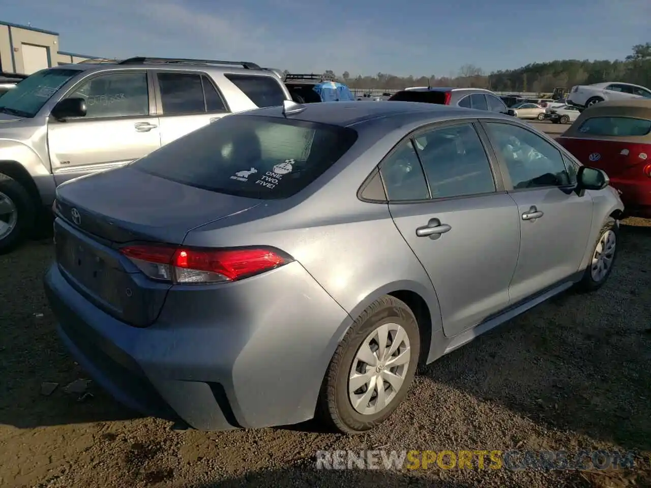 4 Photograph of a damaged car 5YFDPRAE1LP108410 TOYOTA COROLLA 2020