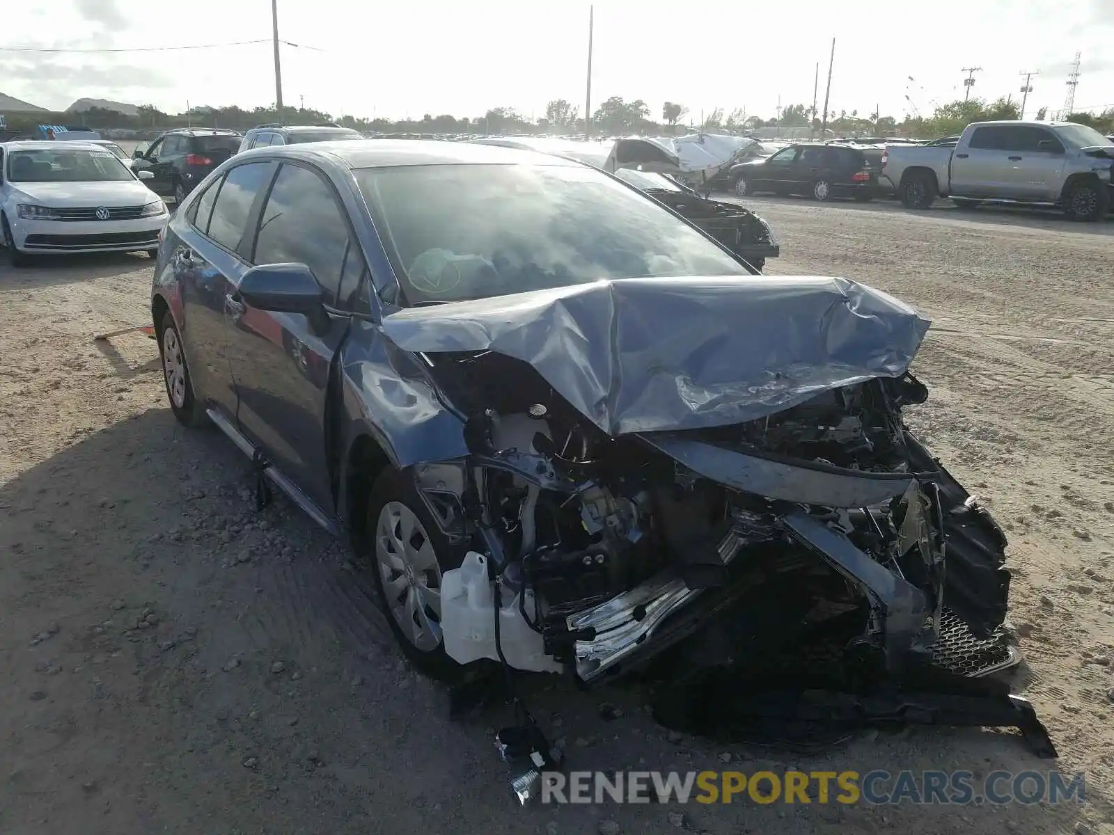 1 Photograph of a damaged car 5YFDPRAE1LP109511 TOYOTA COROLLA 2020