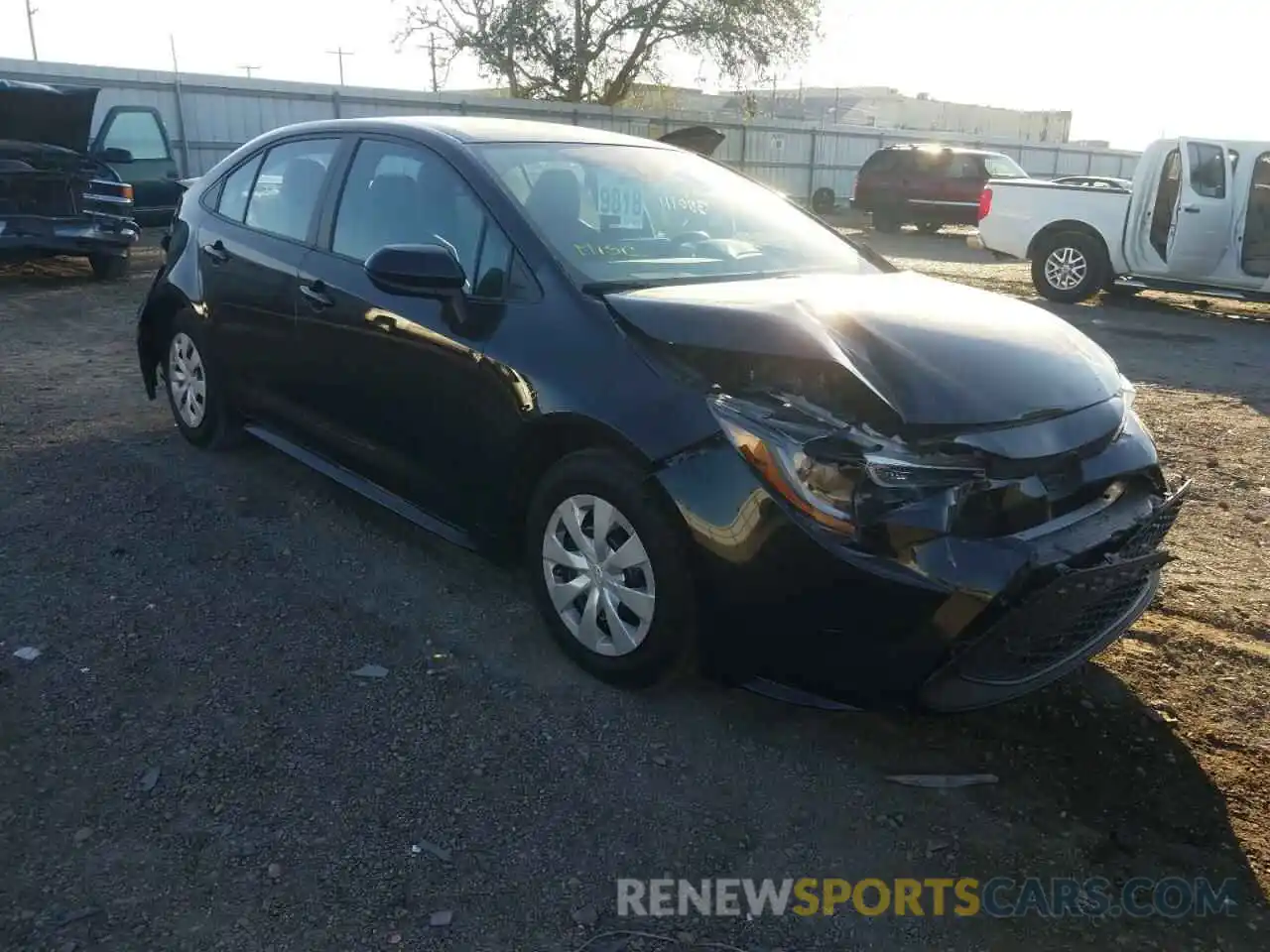 1 Photograph of a damaged car 5YFDPRAE1LP115650 TOYOTA COROLLA 2020