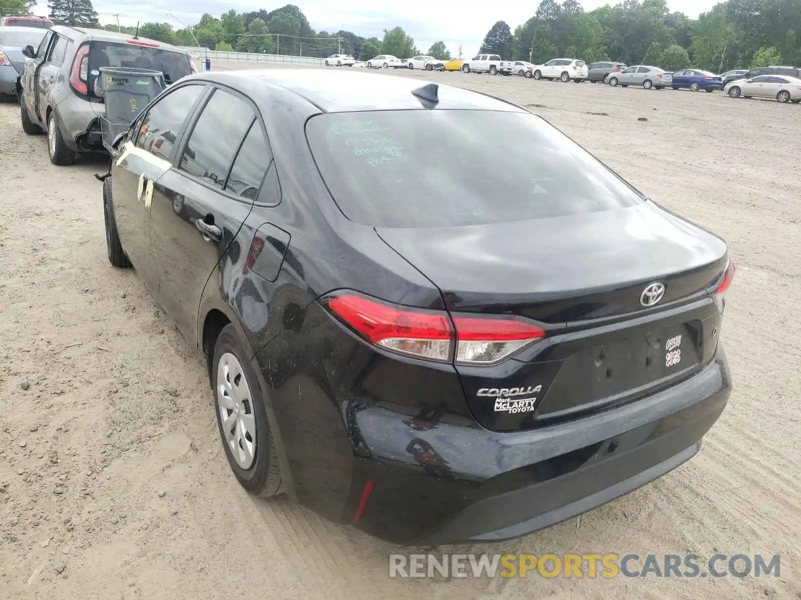 3 Photograph of a damaged car 5YFDPRAE1LP140046 TOYOTA COROLLA 2020