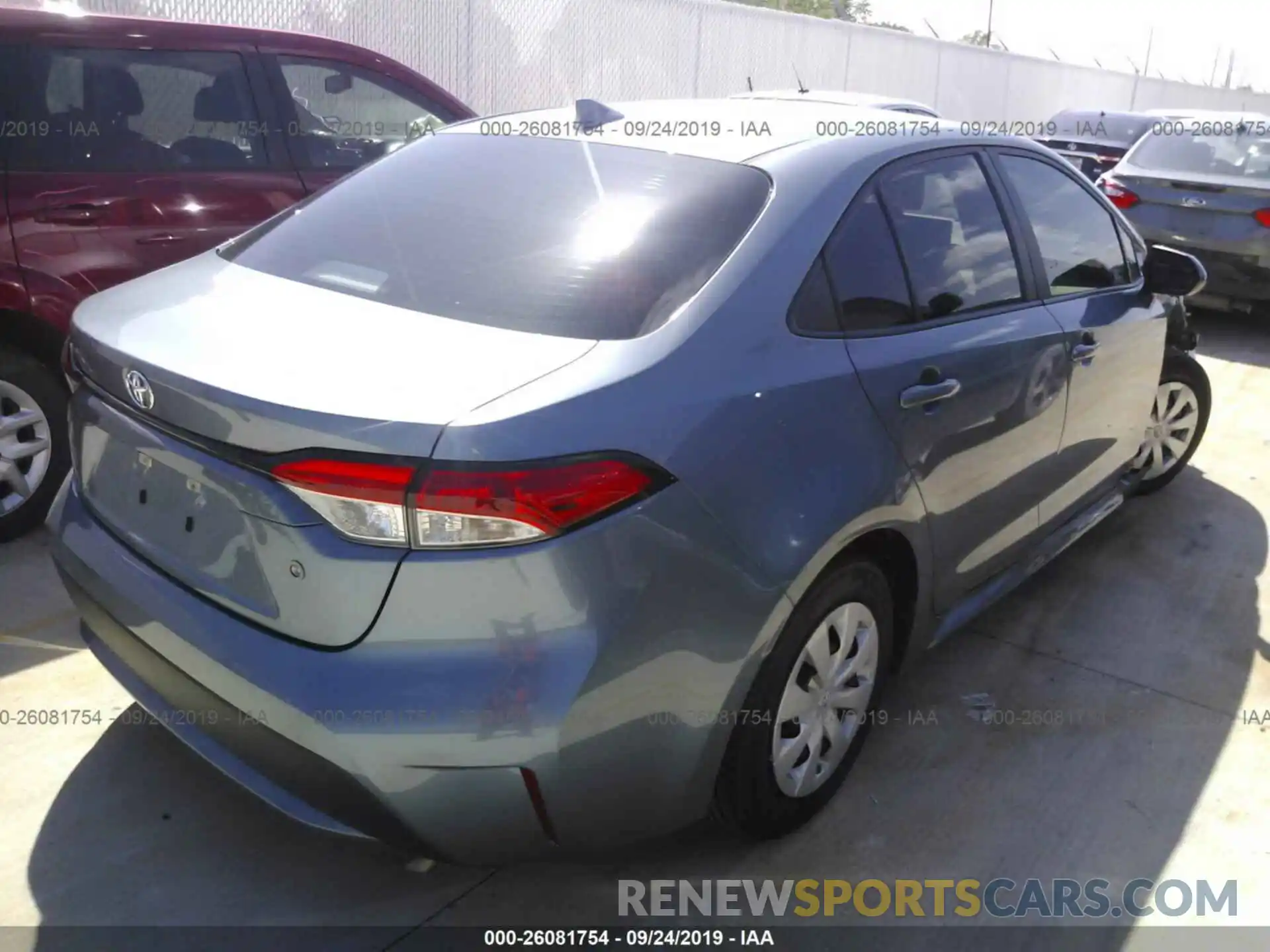 4 Photograph of a damaged car 5YFDPRAE2LP002791 TOYOTA COROLLA 2020