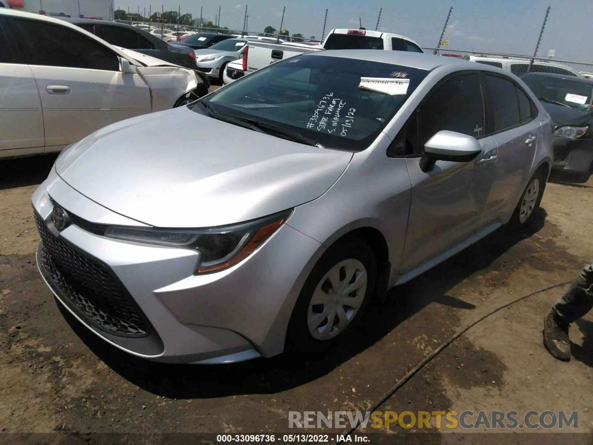 2 Photograph of a damaged car 5YFDPRAE2LP009997 TOYOTA COROLLA 2020