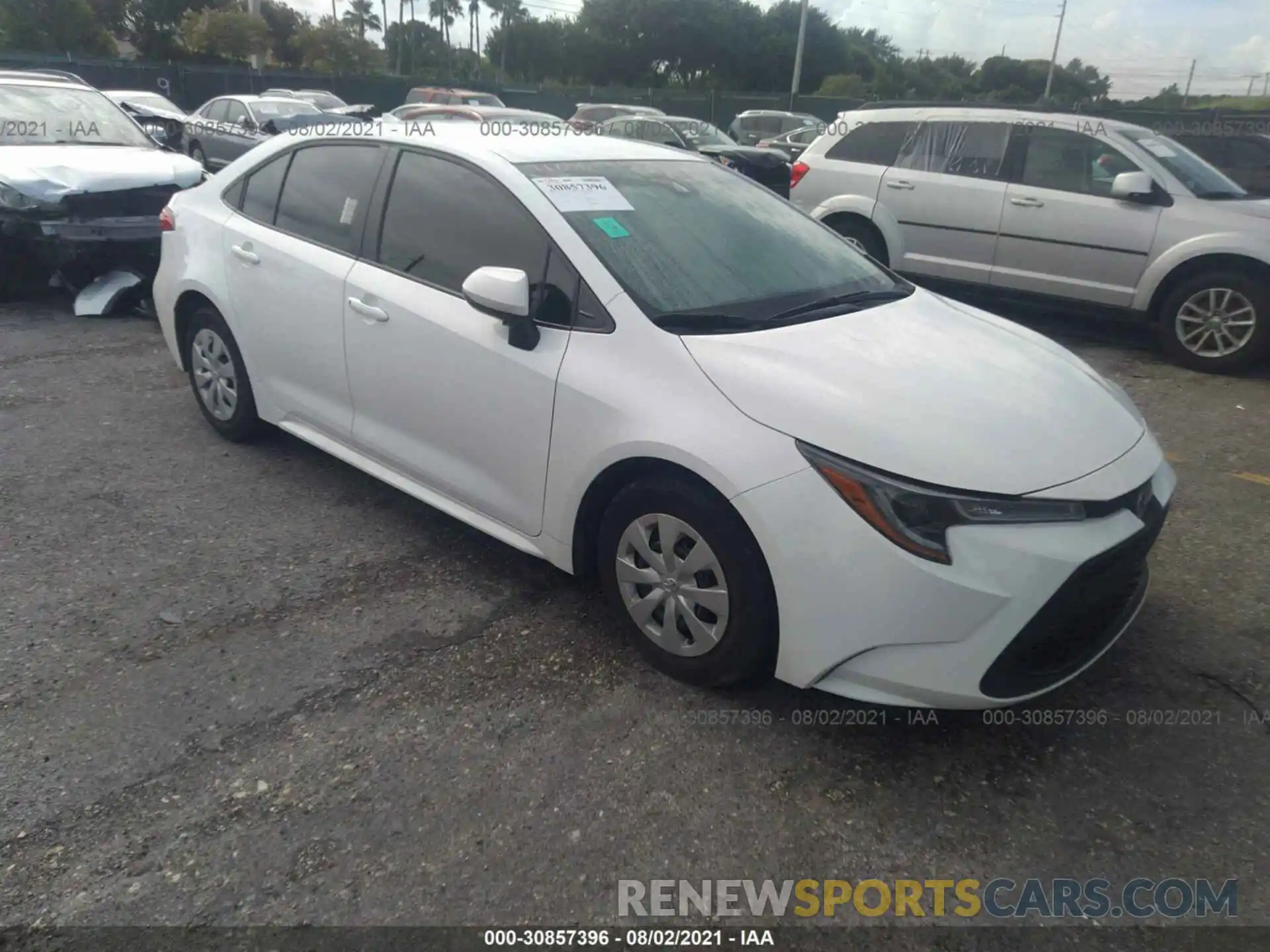 1 Photograph of a damaged car 5YFDPRAE2LP034950 TOYOTA COROLLA 2020