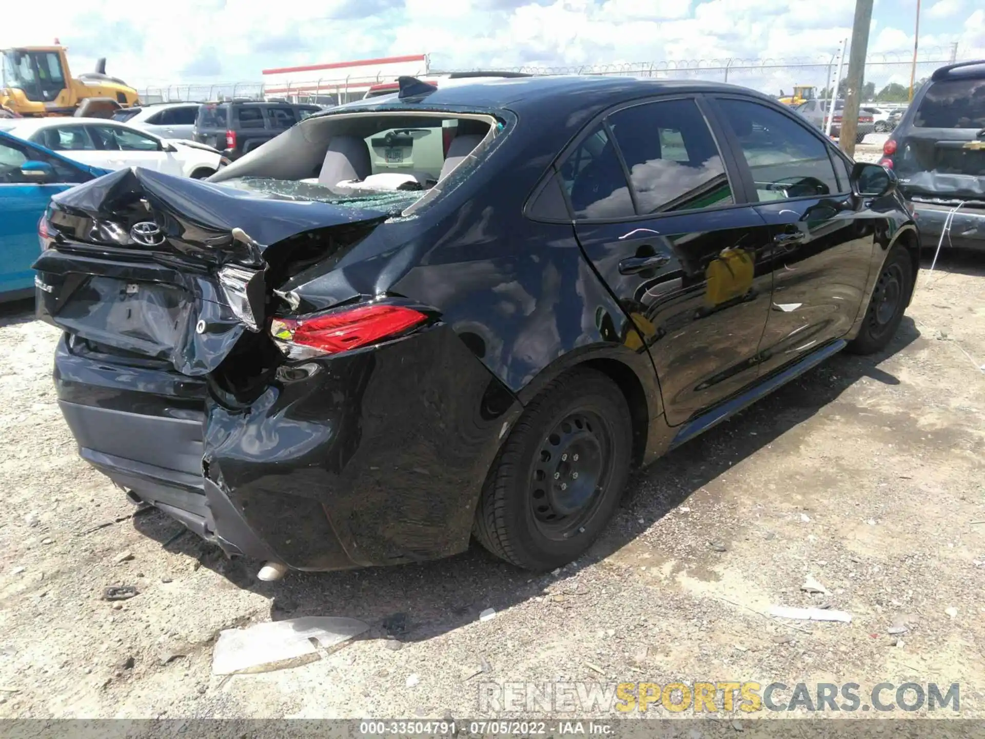 4 Photograph of a damaged car 5YFDPRAE2LP049187 TOYOTA COROLLA 2020