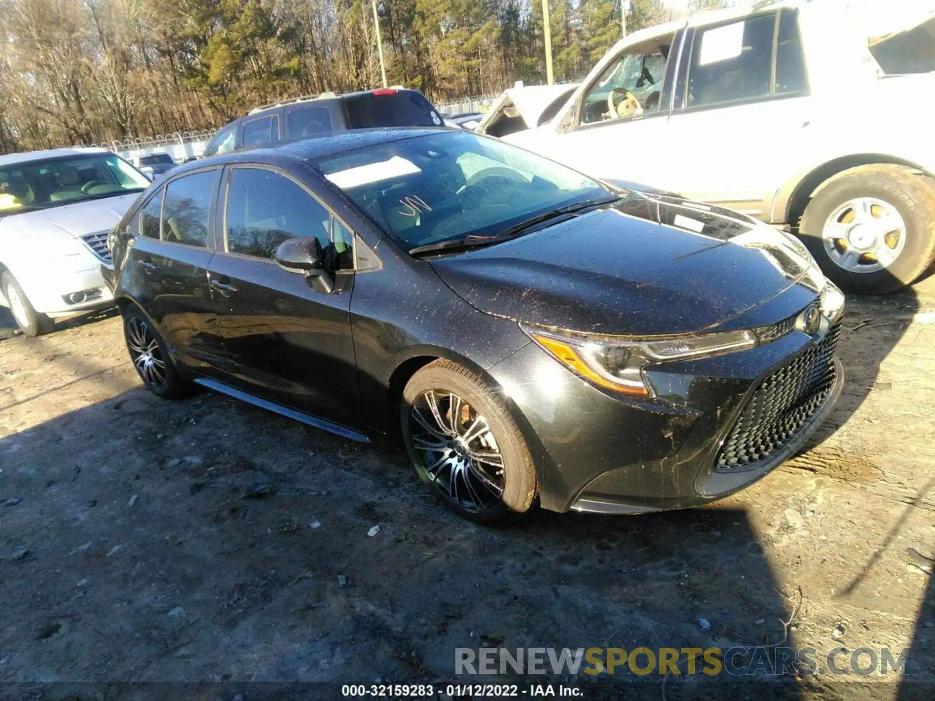 1 Photograph of a damaged car 5YFDPRAE2LP050310 TOYOTA COROLLA 2020