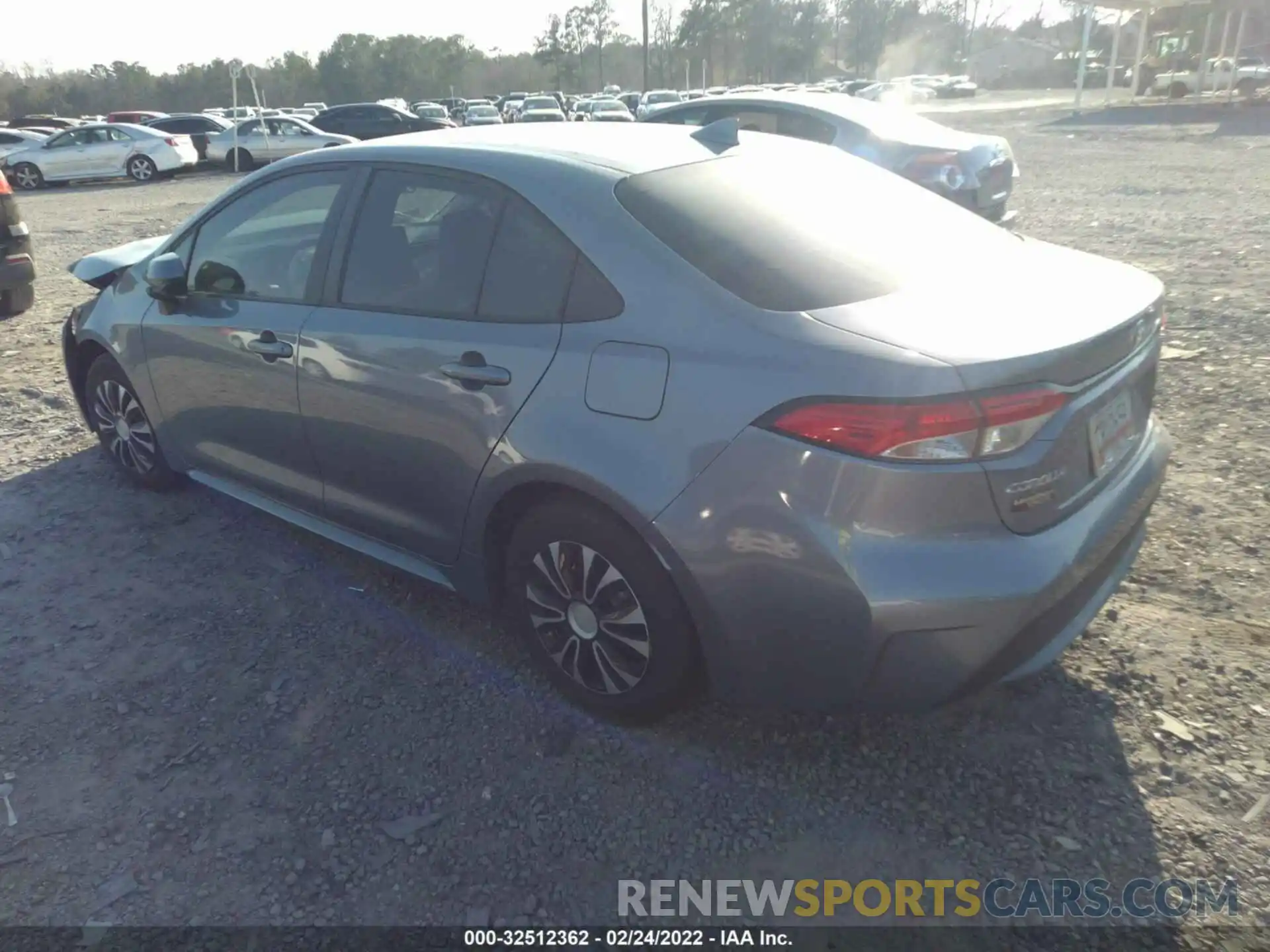 3 Photograph of a damaged car 5YFDPRAE2LP057094 TOYOTA COROLLA 2020