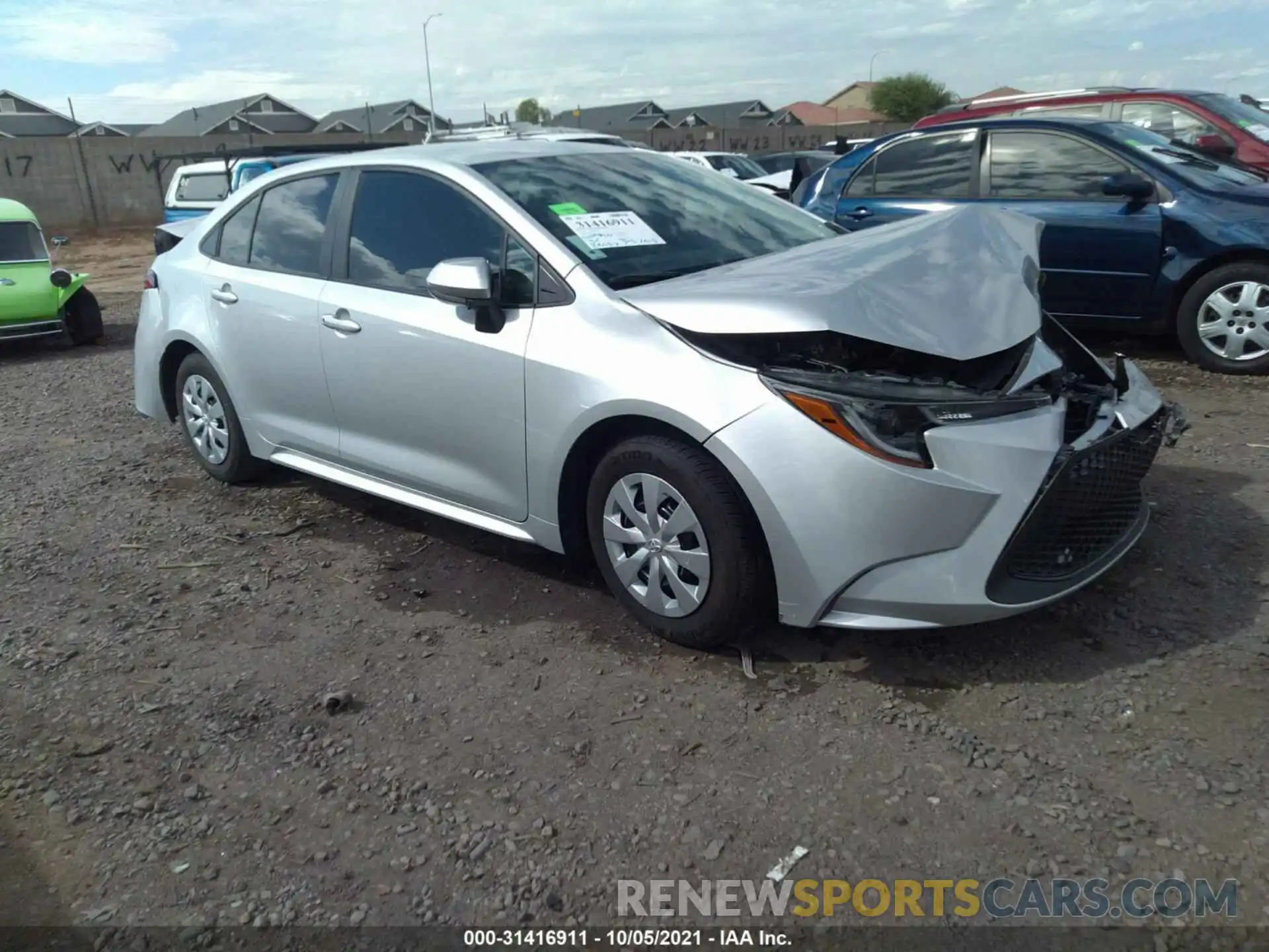 1 Photograph of a damaged car 5YFDPRAE2LP068130 TOYOTA COROLLA 2020