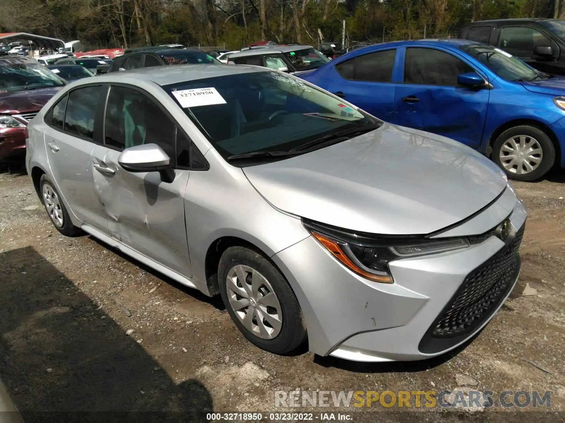 1 Photograph of a damaged car 5YFDPRAE2LP070976 TOYOTA COROLLA 2020