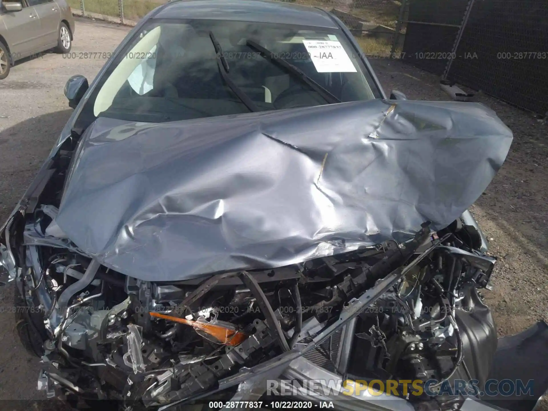 10 Photograph of a damaged car 5YFDPRAE2LP092945 TOYOTA COROLLA 2020