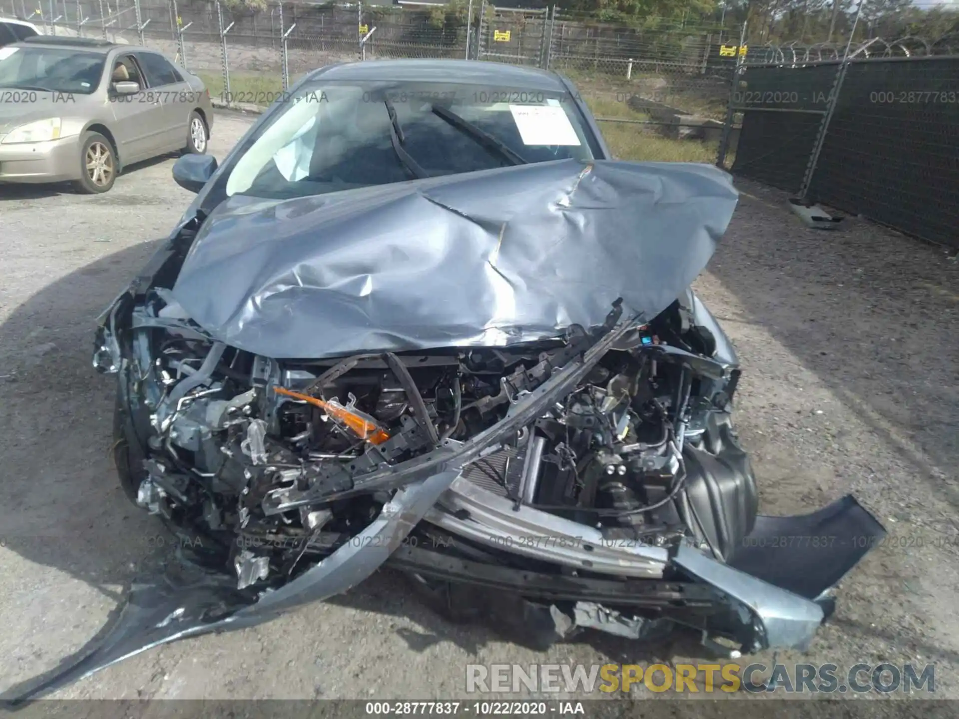 6 Photograph of a damaged car 5YFDPRAE2LP092945 TOYOTA COROLLA 2020