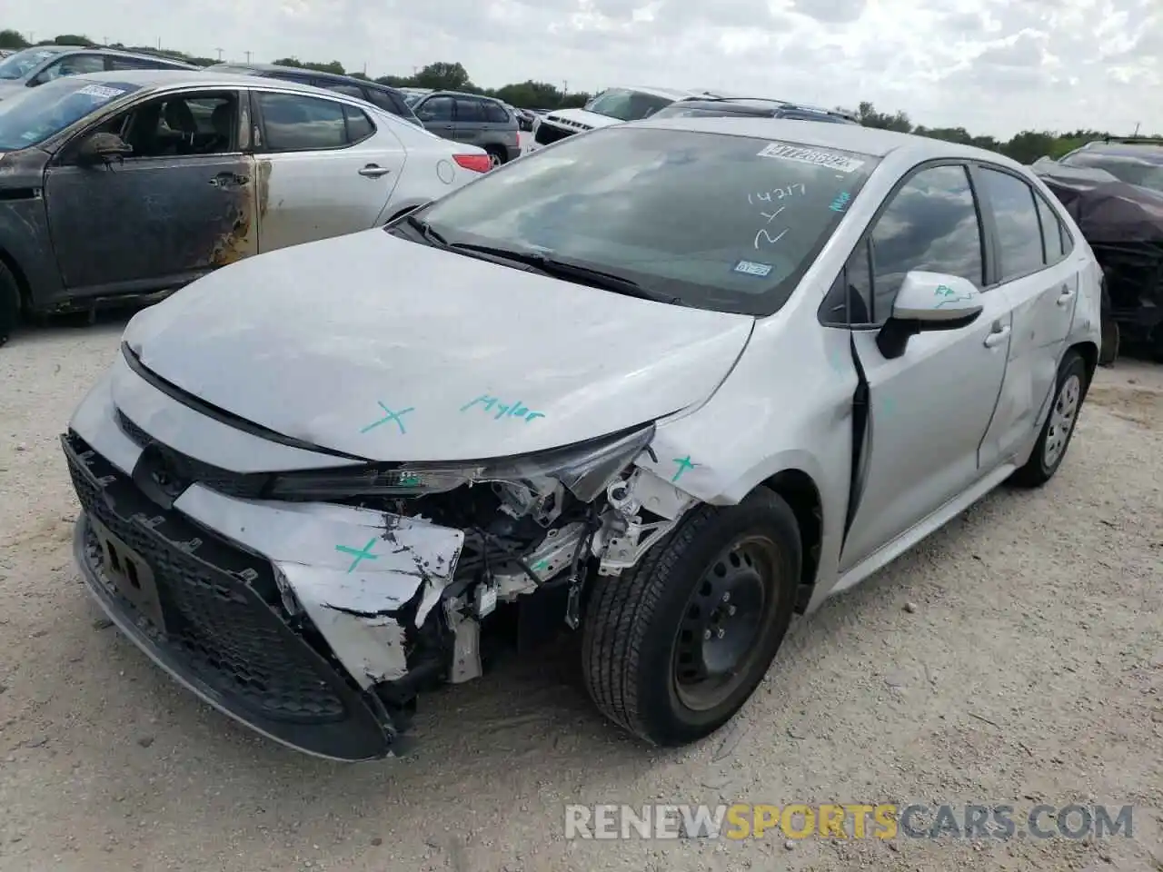 2 Photograph of a damaged car 5YFDPRAE2LP107976 TOYOTA COROLLA 2020