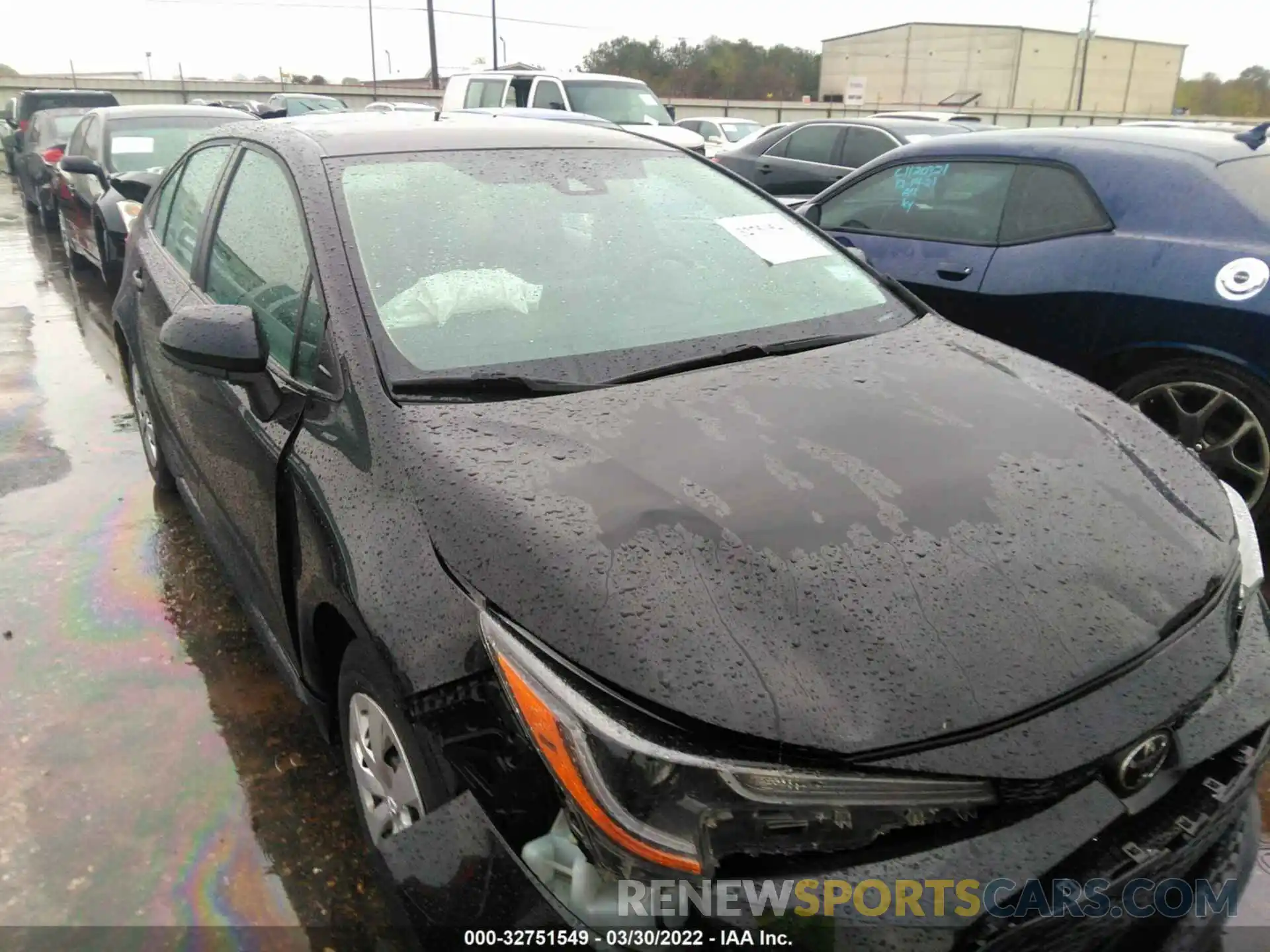 1 Photograph of a damaged car 5YFDPRAE2LP145255 TOYOTA COROLLA 2020