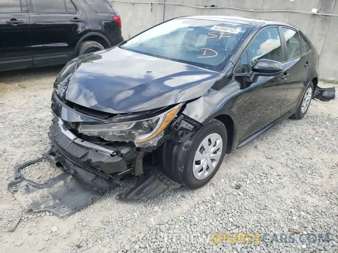 2 Photograph of a damaged car 5YFDPRAE3LP004548 TOYOTA COROLLA 2020