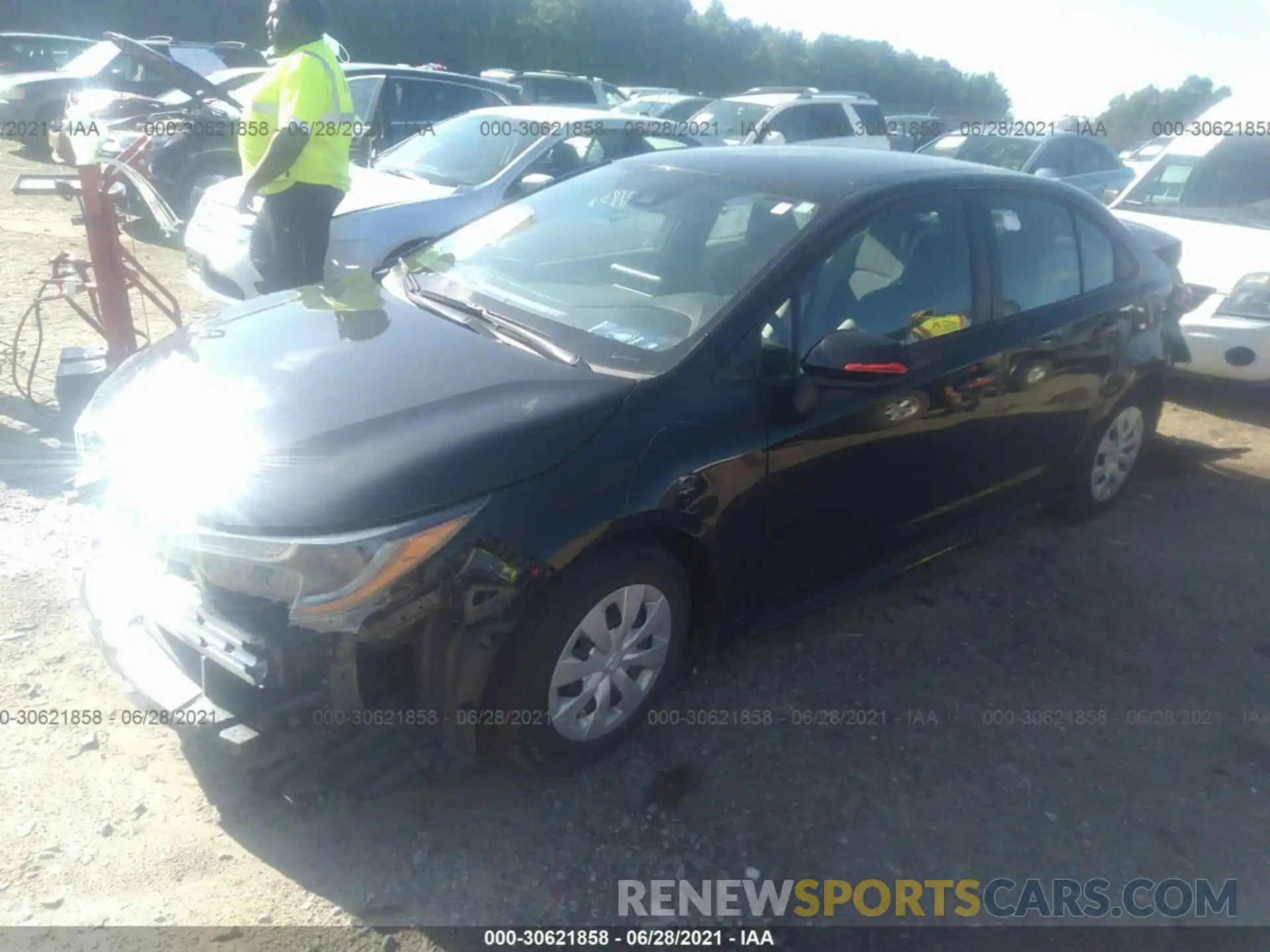 2 Photograph of a damaged car 5YFDPRAE3LP034777 TOYOTA COROLLA 2020