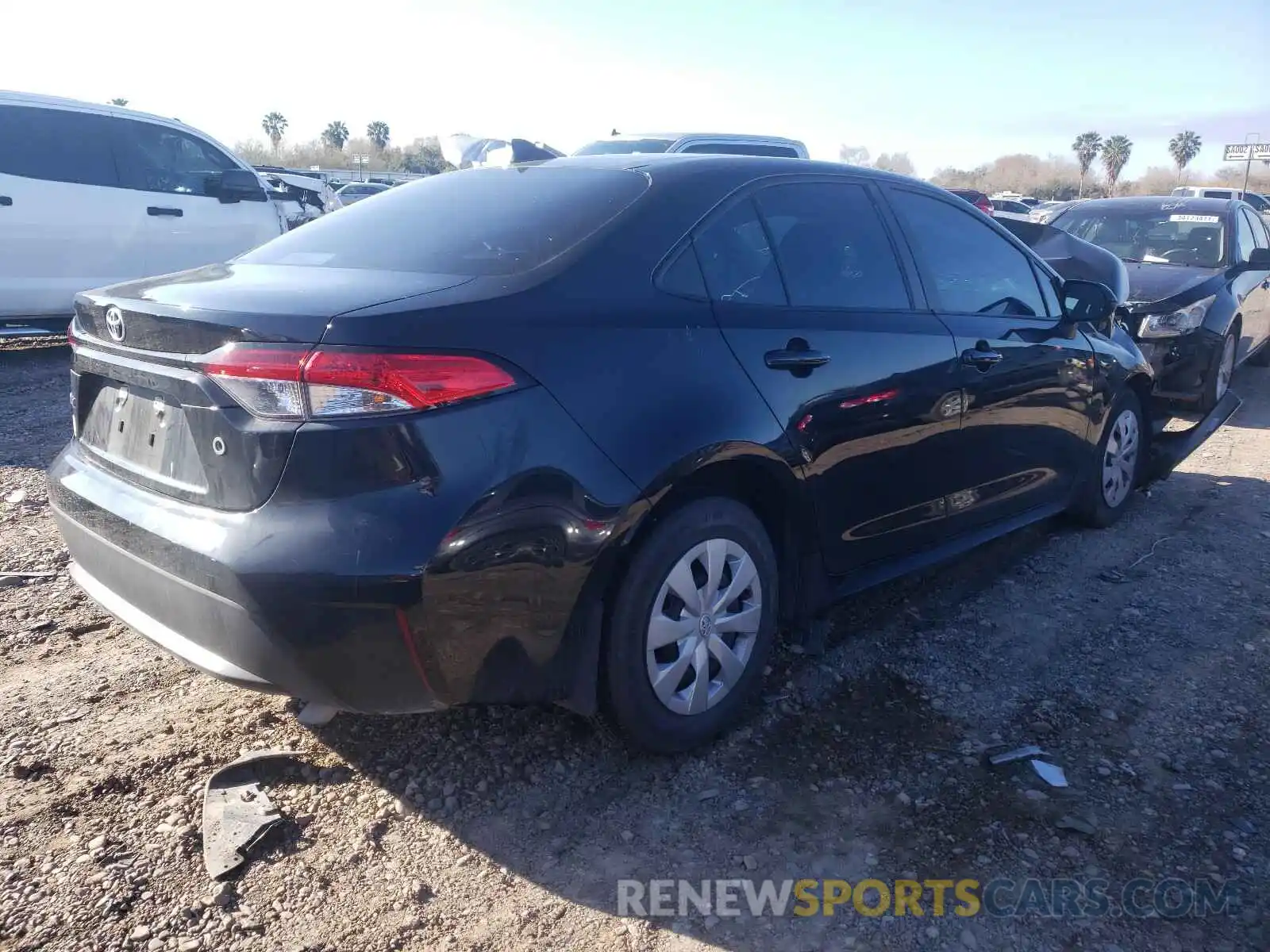 4 Photograph of a damaged car 5YFDPRAE3LP047531 TOYOTA COROLLA 2020