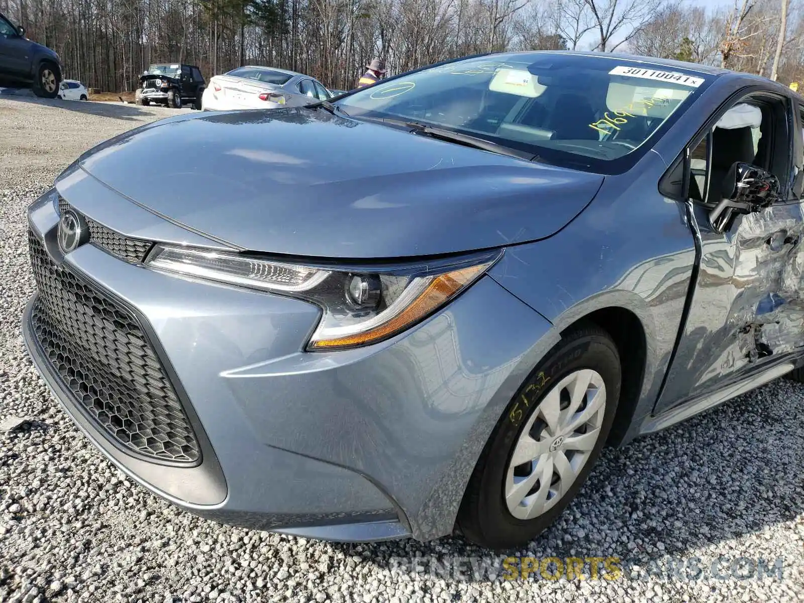 10 Photograph of a damaged car 5YFDPRAE3LP048646 TOYOTA COROLLA 2020