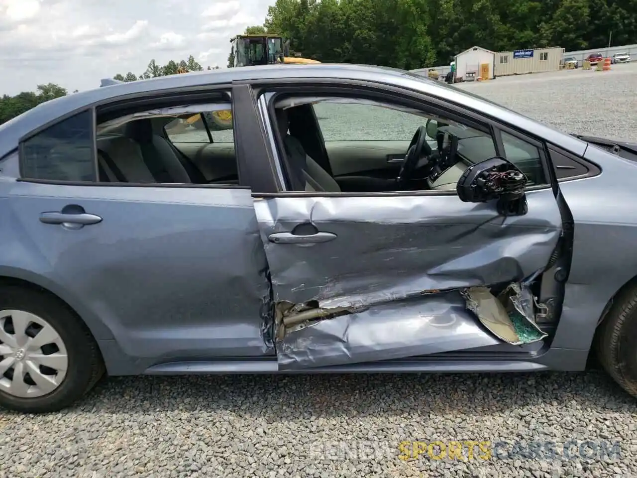 9 Photograph of a damaged car 5YFDPRAE3LP049618 TOYOTA COROLLA 2020