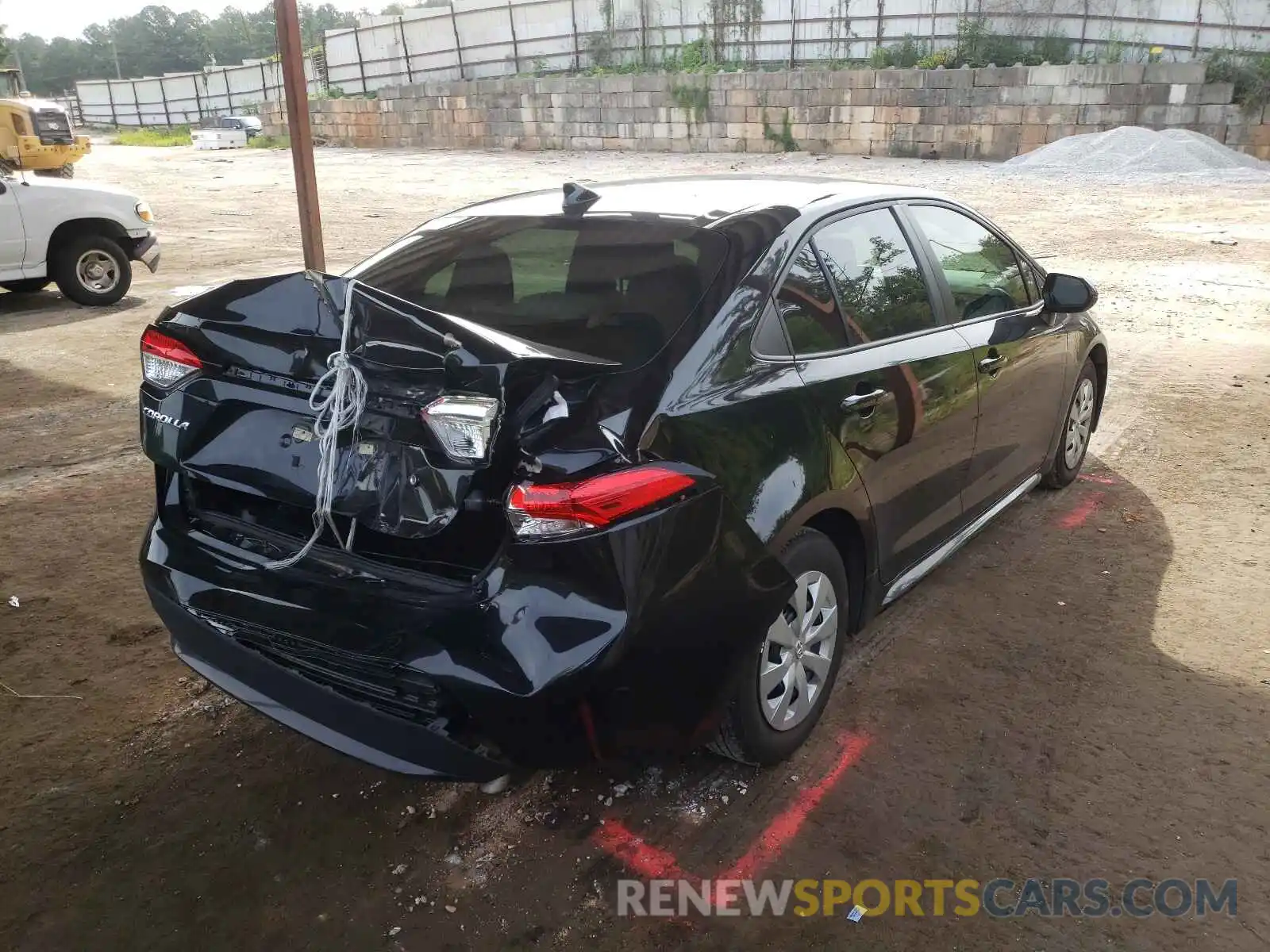 4 Photograph of a damaged car 5YFDPRAE3LP053457 TOYOTA COROLLA 2020