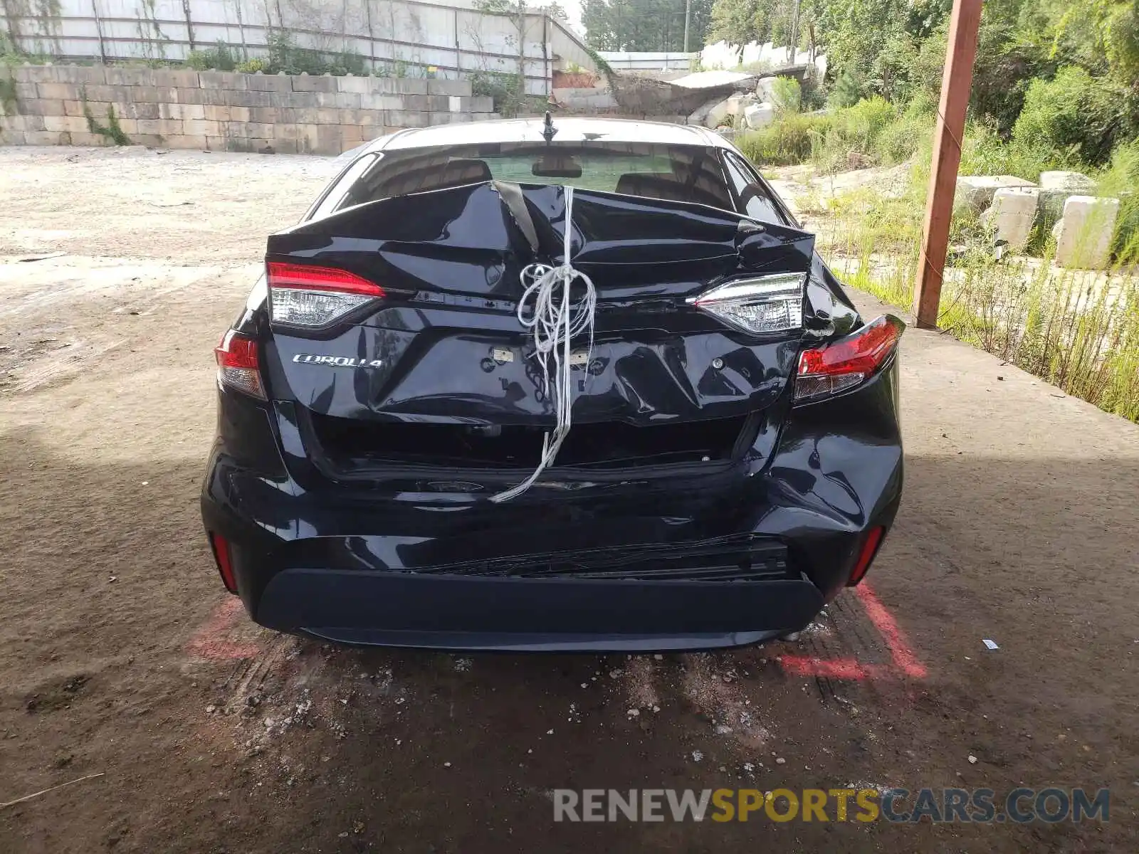 9 Photograph of a damaged car 5YFDPRAE3LP053457 TOYOTA COROLLA 2020