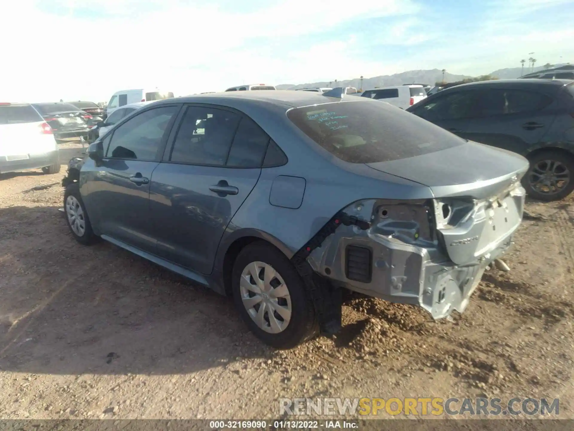 3 Photograph of a damaged car 5YFDPRAE3LP055189 TOYOTA COROLLA 2020