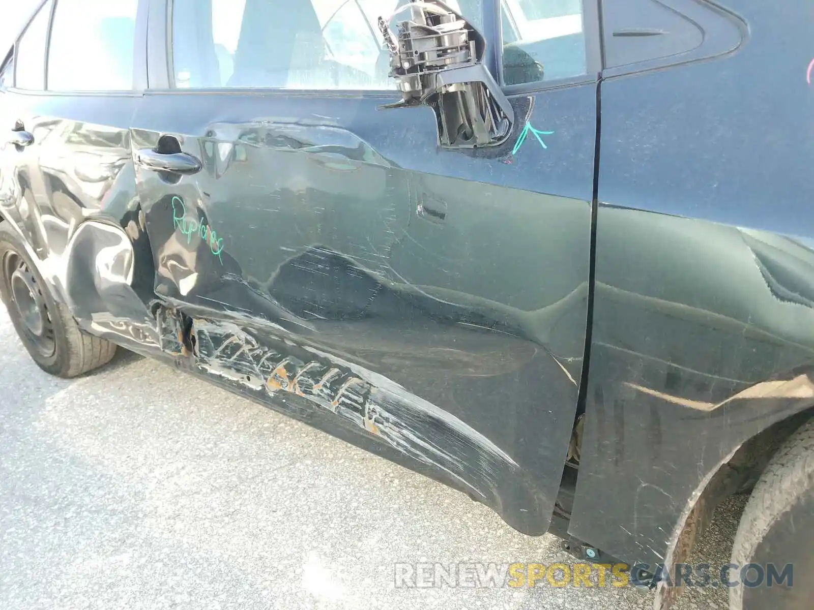 9 Photograph of a damaged car 5YFDPRAE3LP099371 TOYOTA COROLLA 2020