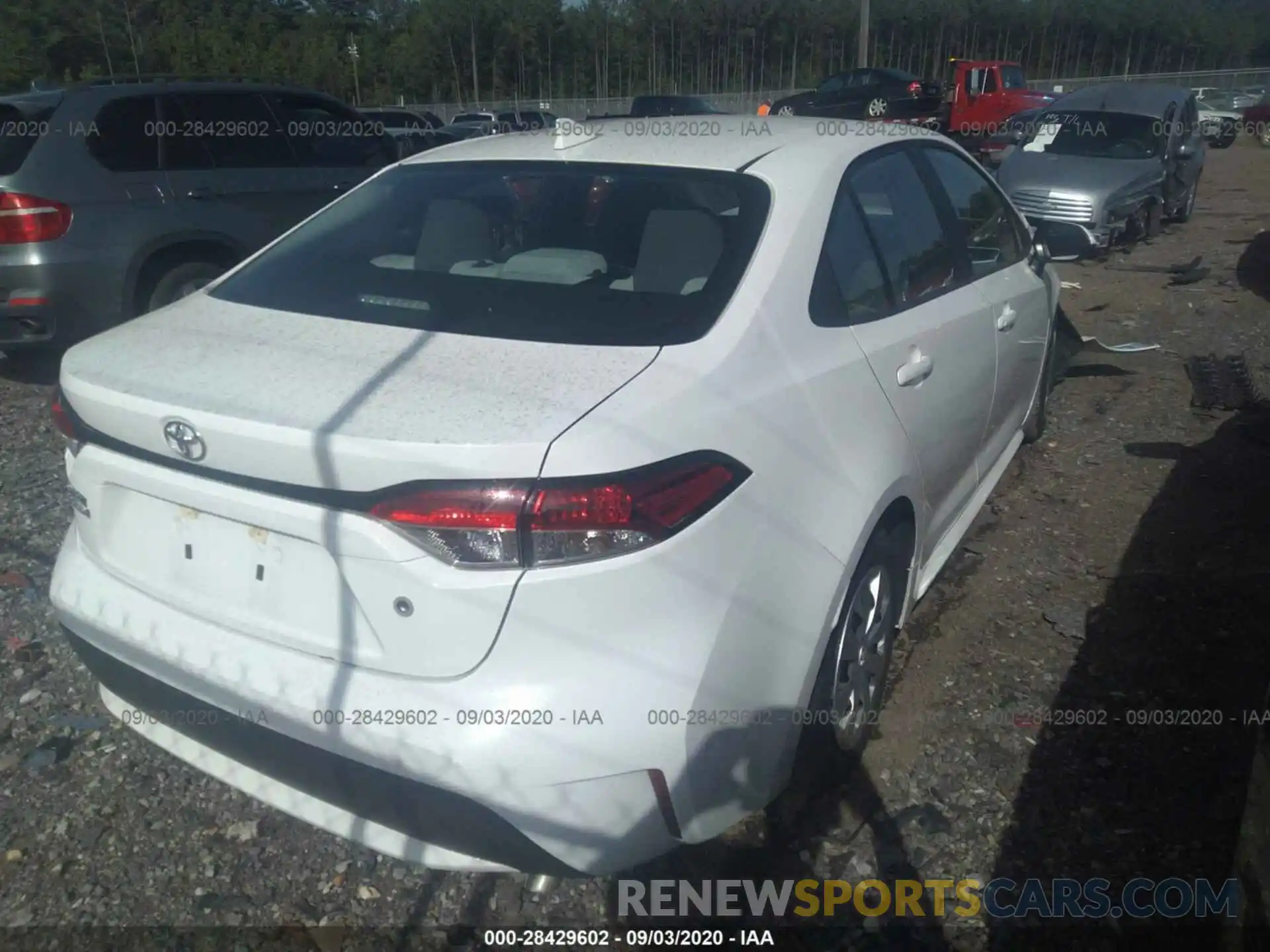 4 Photograph of a damaged car 5YFDPRAE3LP105637 TOYOTA COROLLA 2020