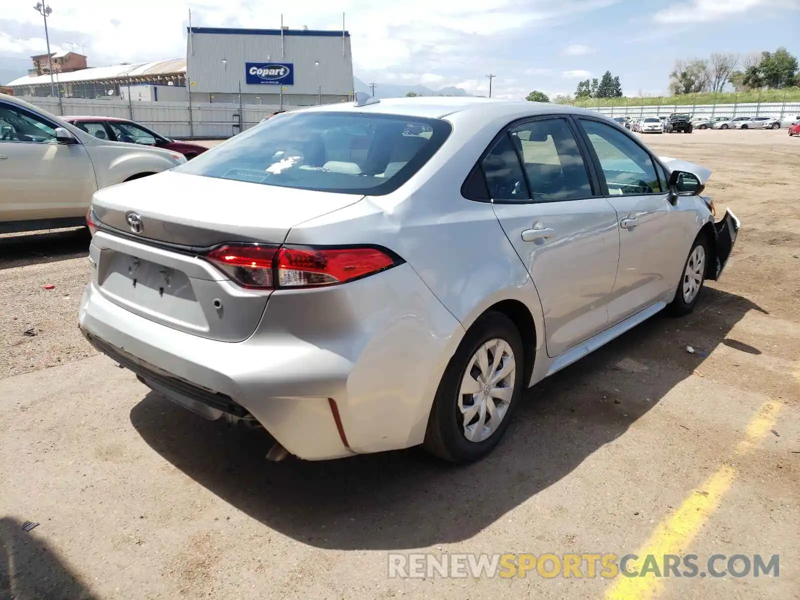 4 Photograph of a damaged car 5YFDPRAE3LP112829 TOYOTA COROLLA 2020