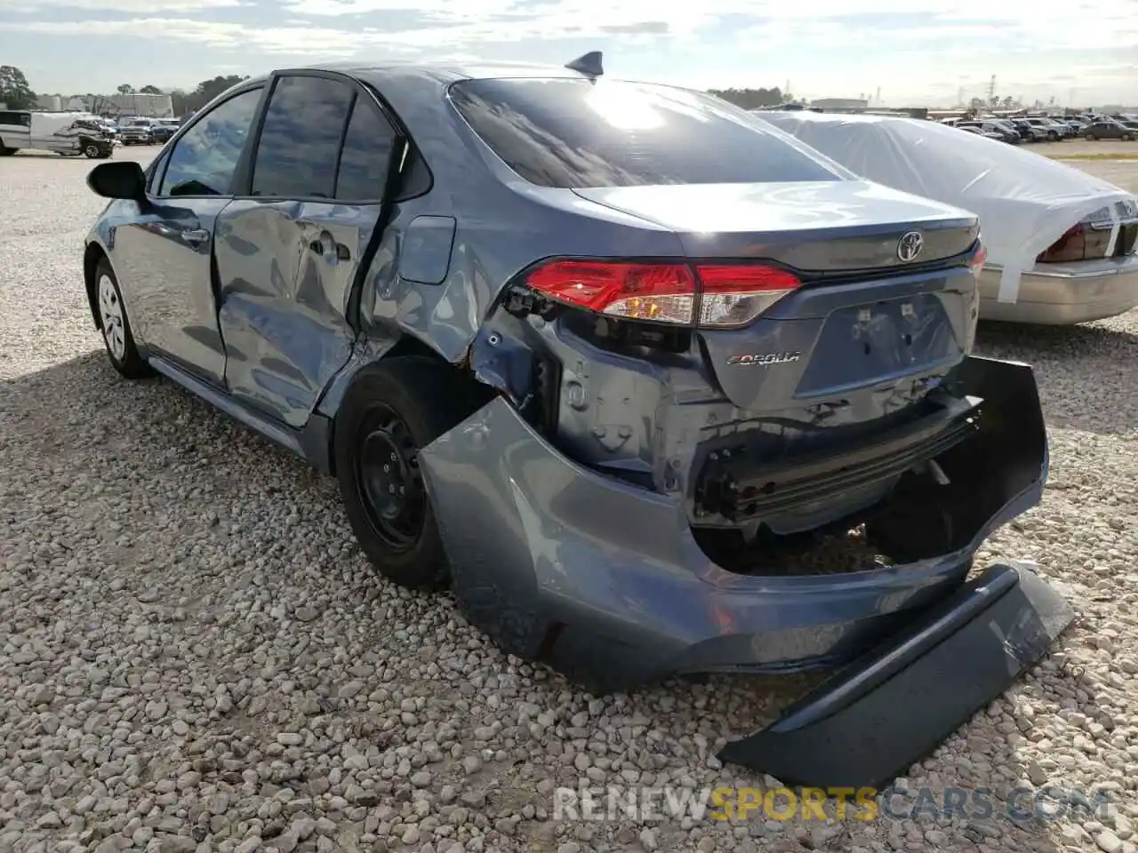 3 Photograph of a damaged car 5YFDPRAE3LP123460 TOYOTA COROLLA 2020