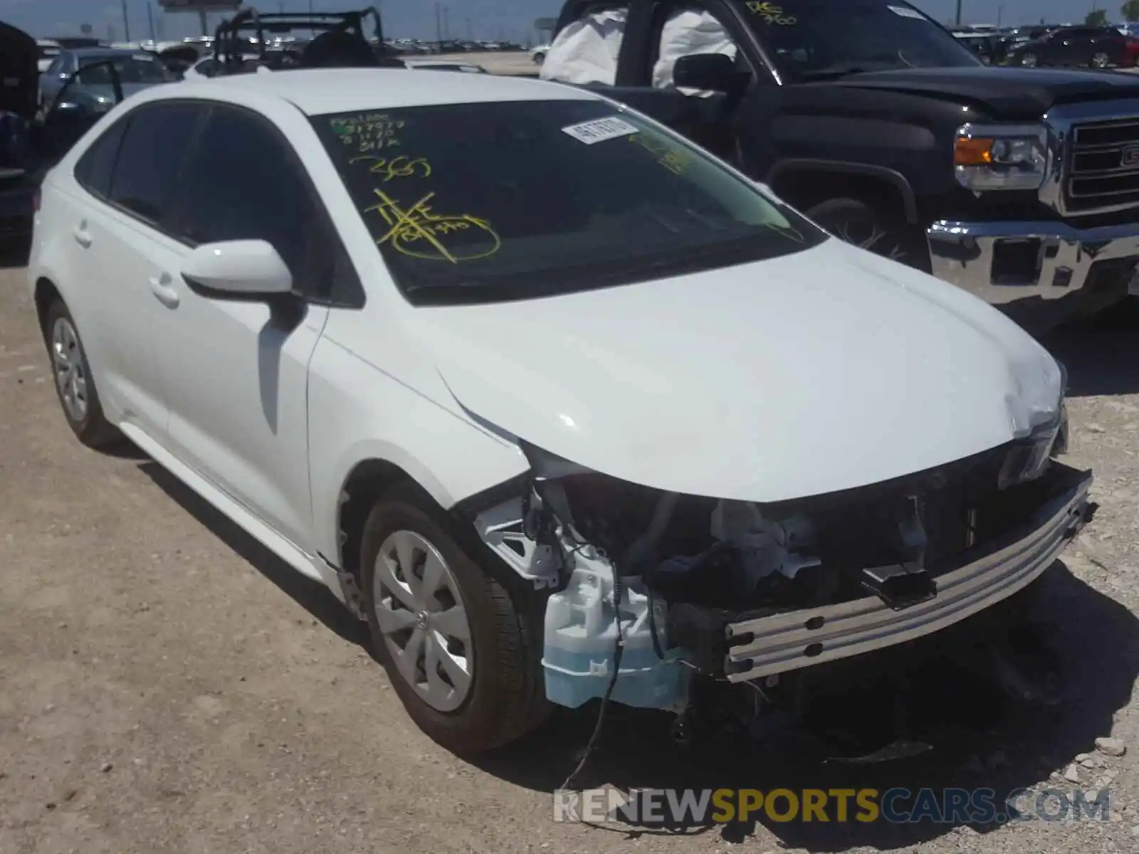 1 Photograph of a damaged car 5YFDPRAE3LP128819 TOYOTA COROLLA 2020