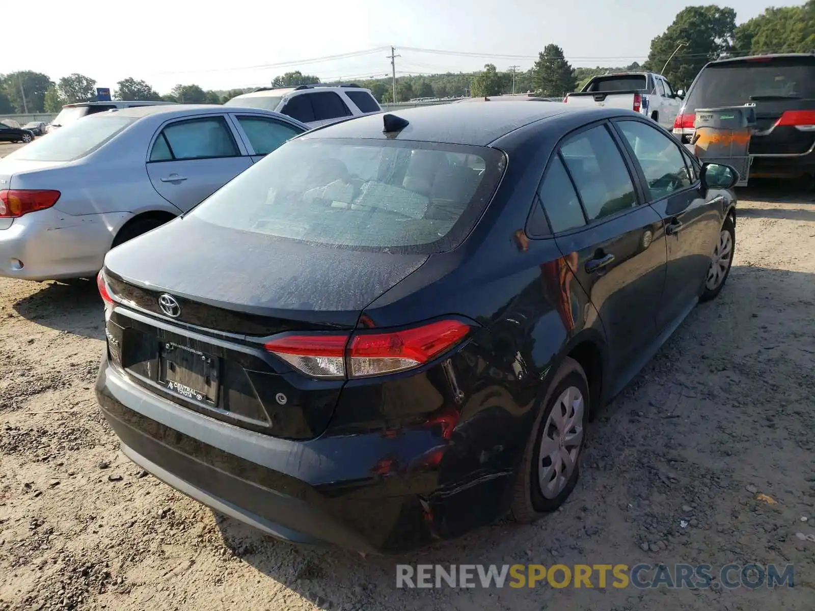 4 Photograph of a damaged car 5YFDPRAE3LP144678 TOYOTA COROLLA 2020