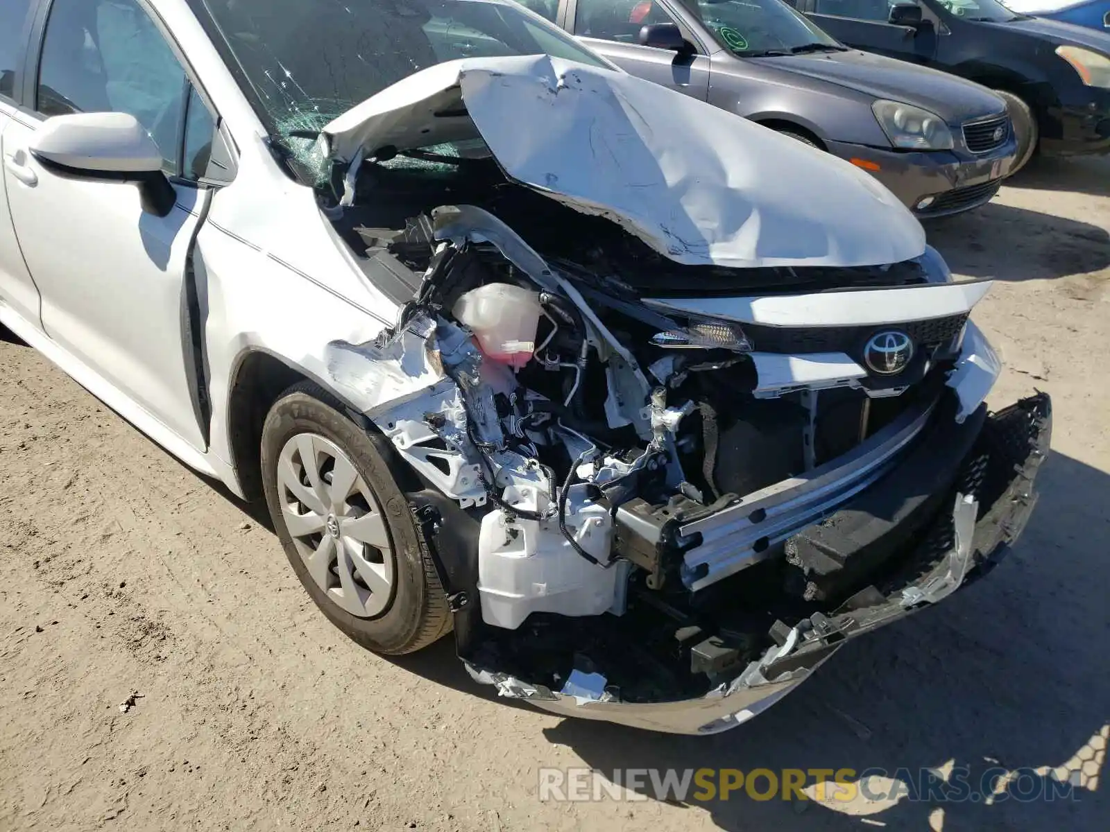 9 Photograph of a damaged car 5YFDPRAE4LP036649 TOYOTA COROLLA 2020